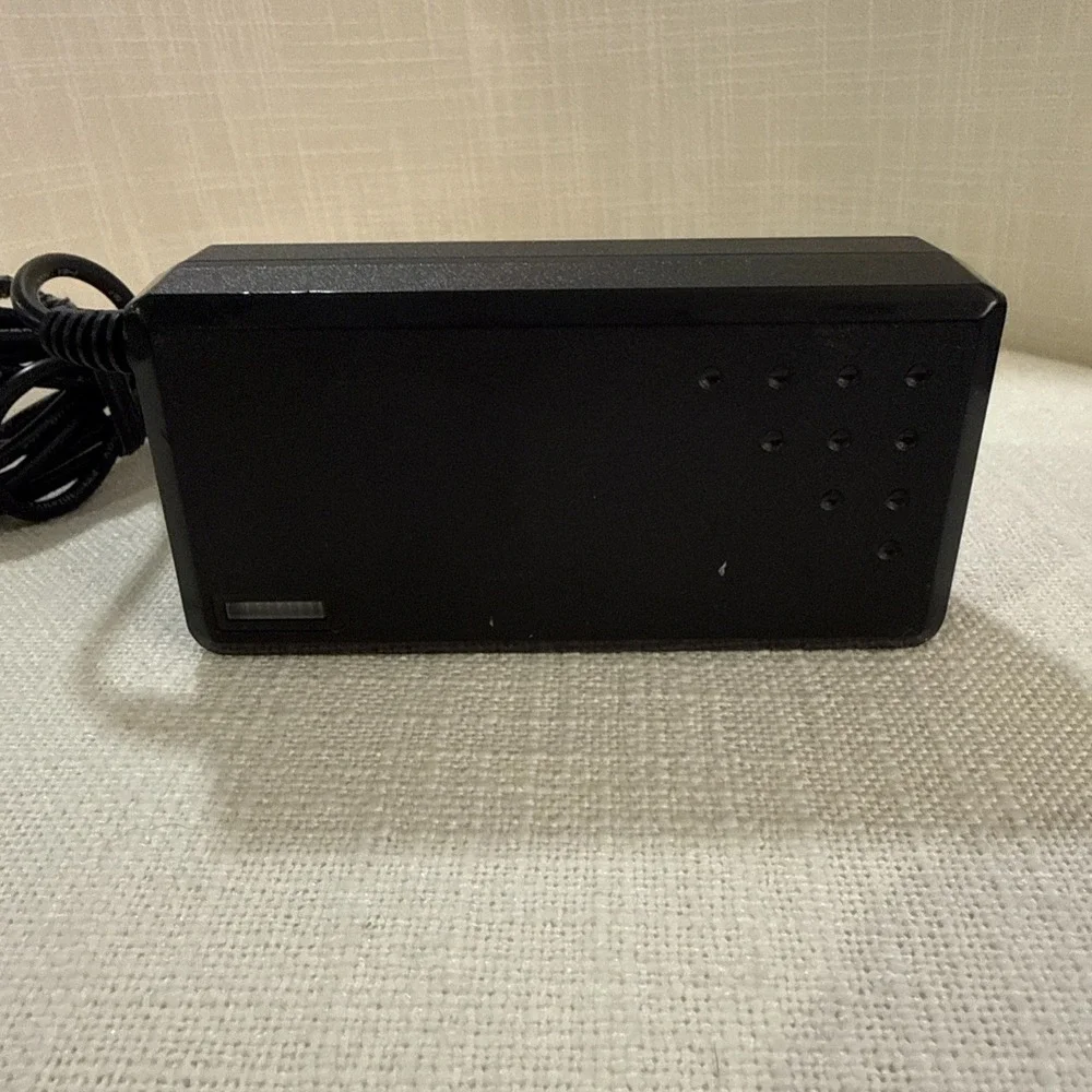 The Unbranded Brand one charger